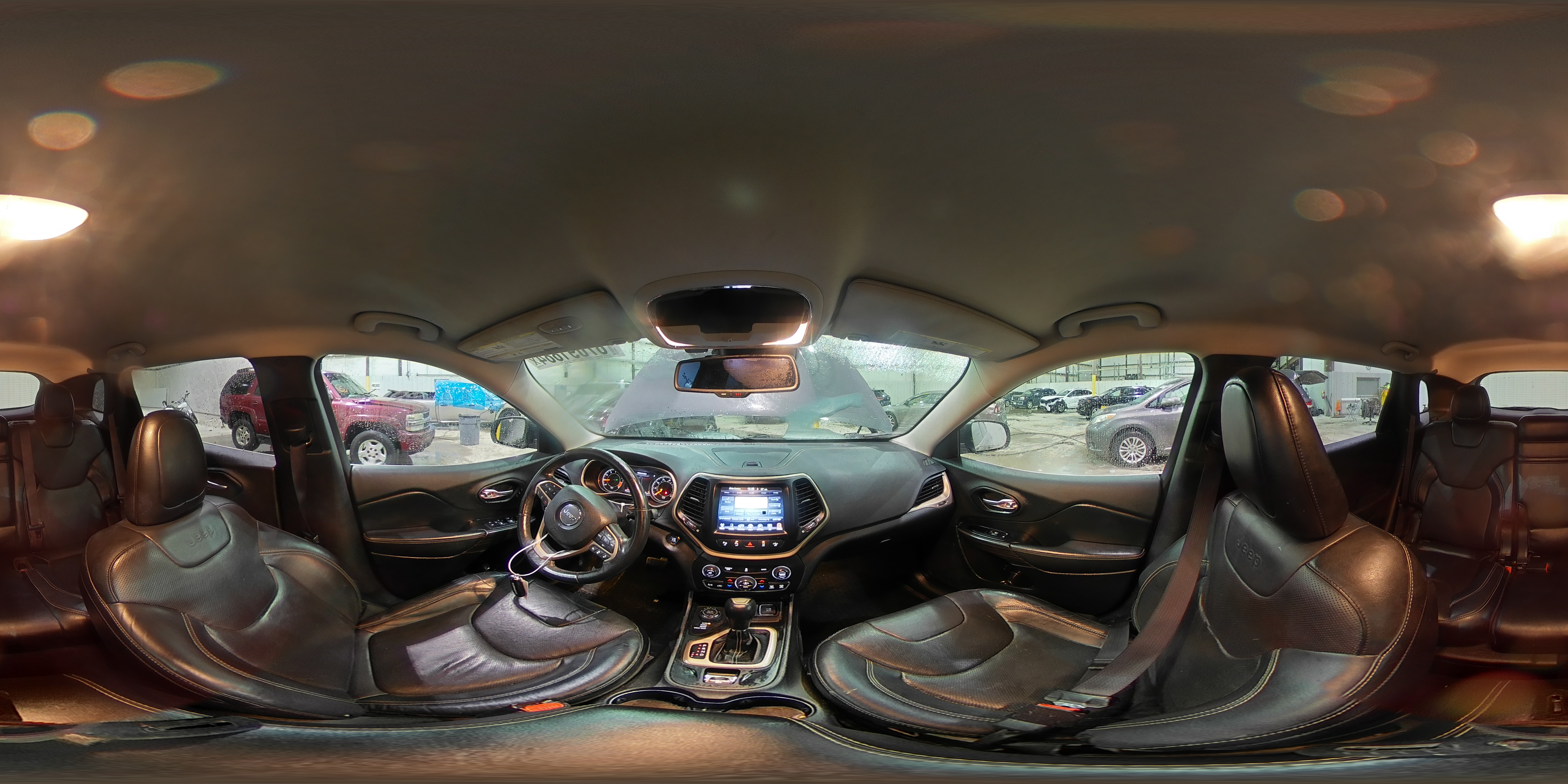 2014 Jeep Grand Cherokee - Image 15