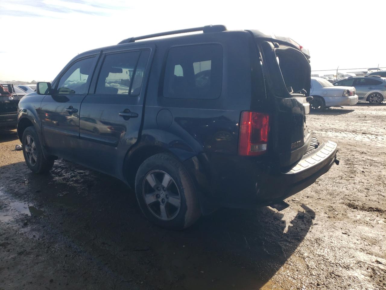 2011 Honda Pilot - Image 2