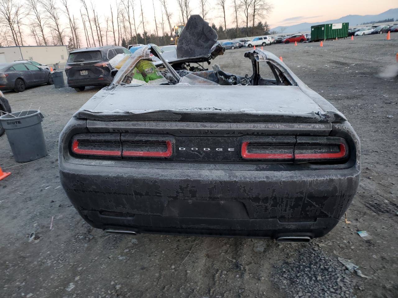 2016 Dodge Challenger - Image 6