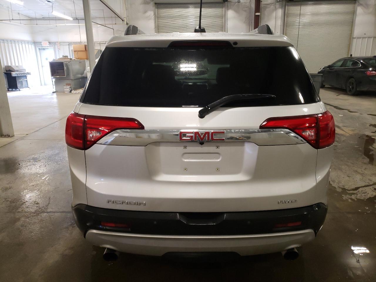 2018 GMC Acadia - Image 6