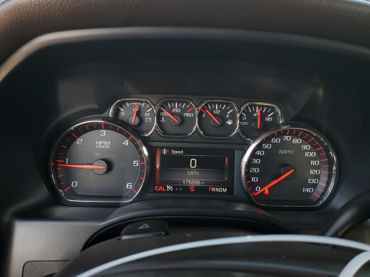 2015 GMC Sierra - Image 9