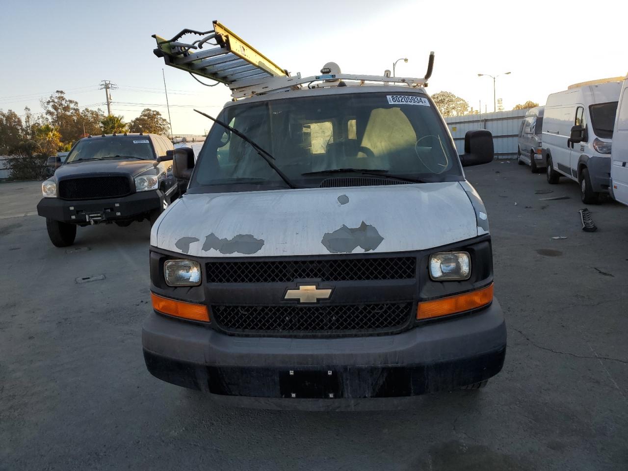 2012 Chevrolet Express - Image 5