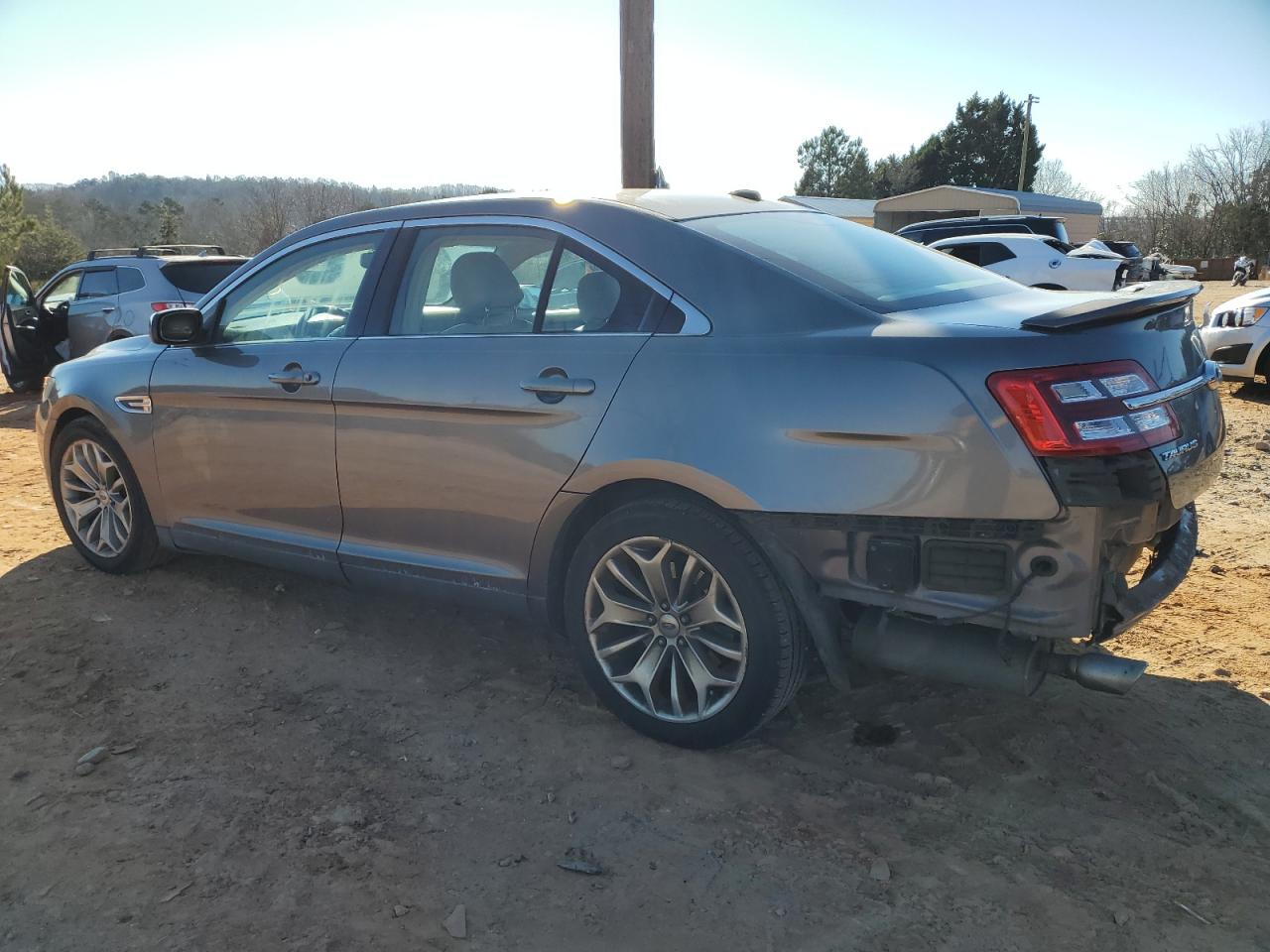 2013 Ford Taurus - Image 2