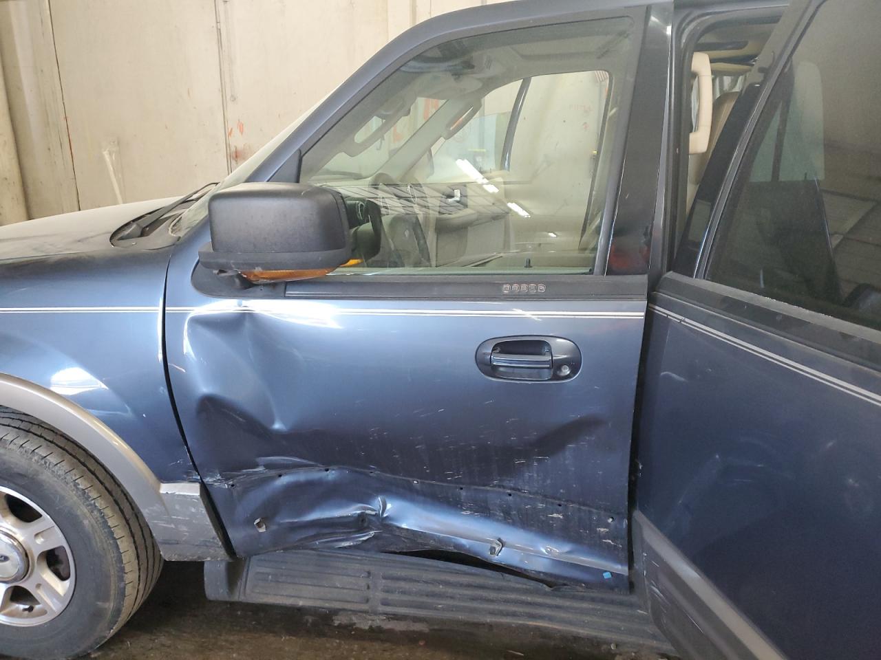 2003 Ford Expedition - Image 7