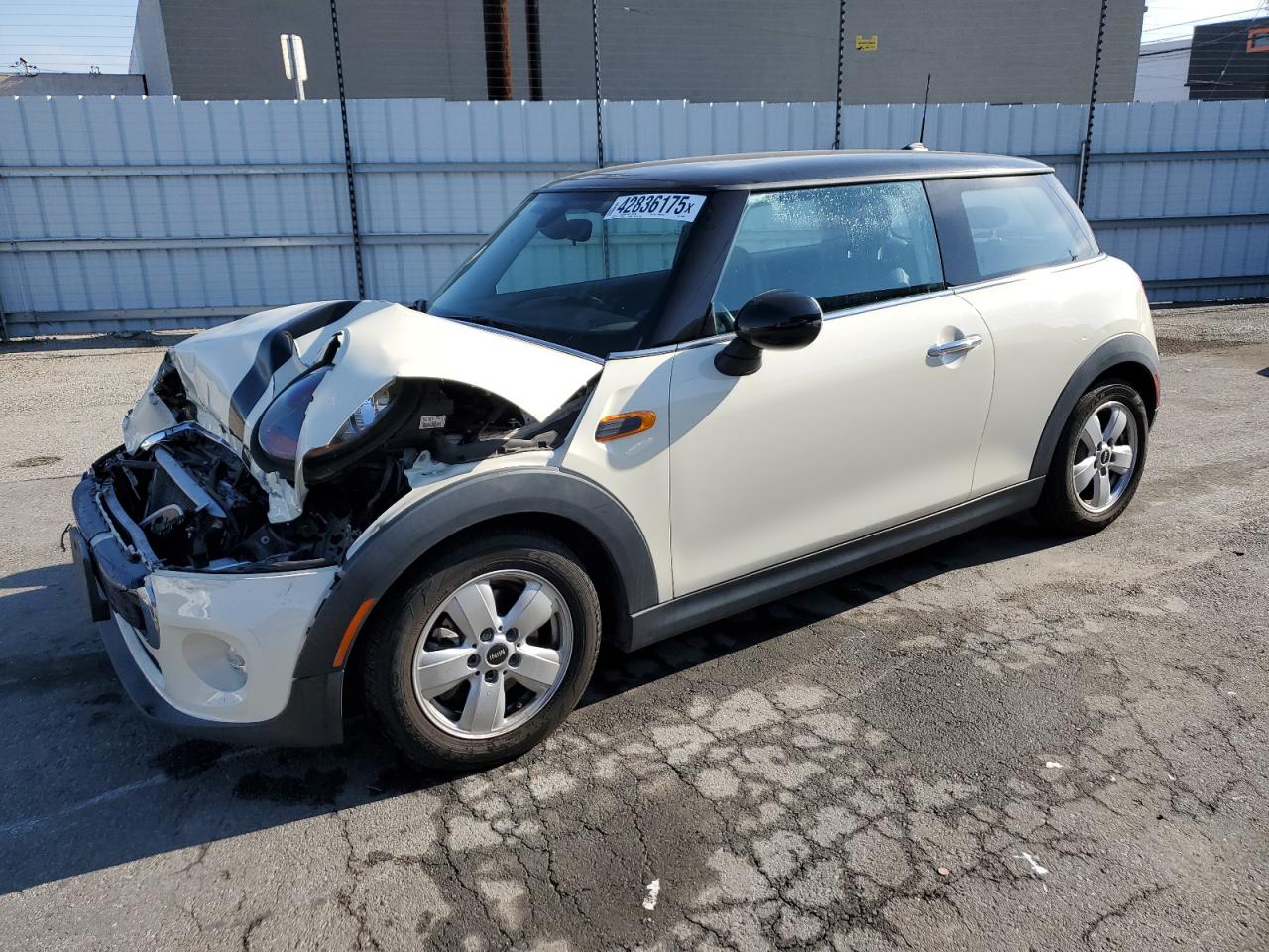 2015 MINI Cooper - Image 1