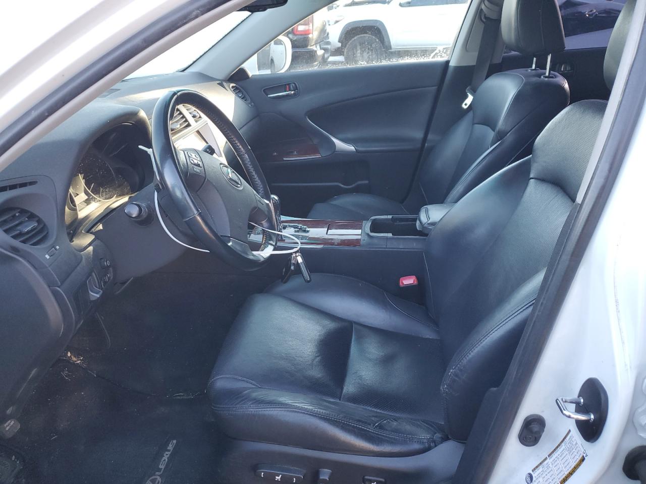 2008 Lexus IS - Image 7