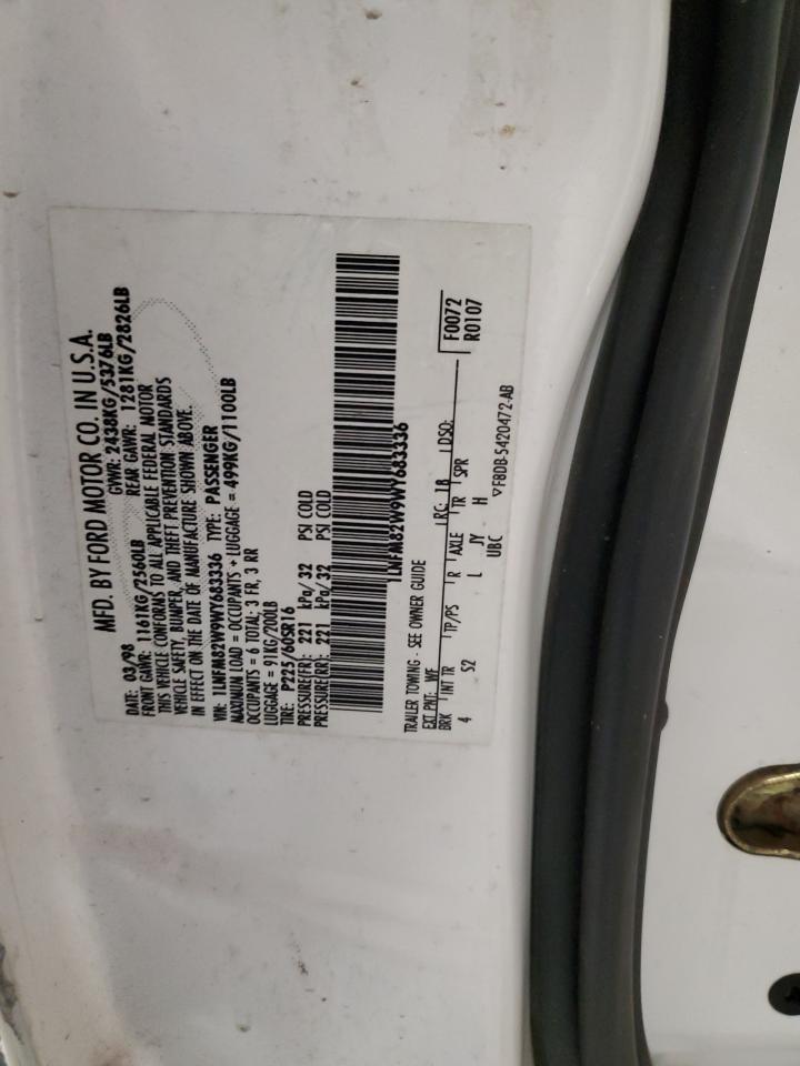 1998 Lincoln Town Car - Image 12