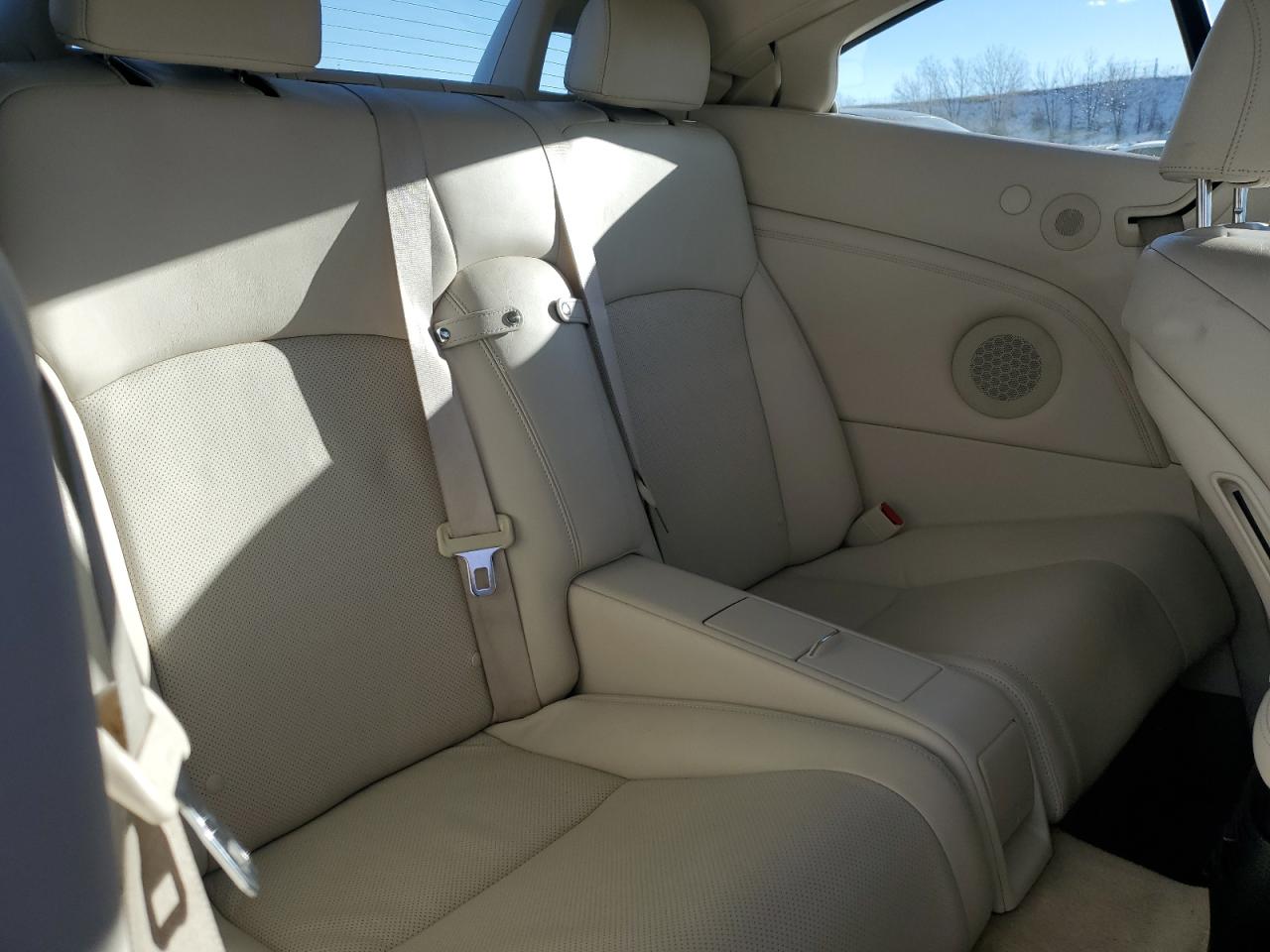 2010 Lexus IS - Image 10
