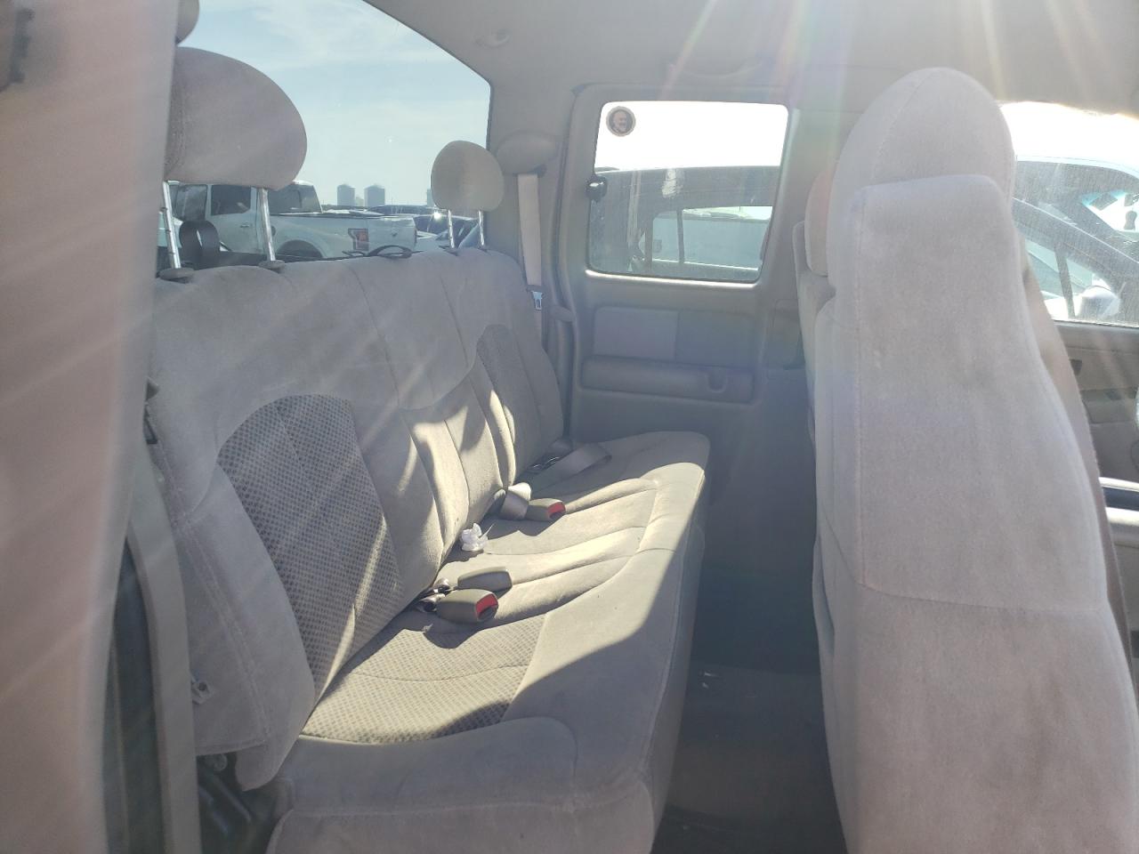 2002 Chevrolet Silverado - Image 10