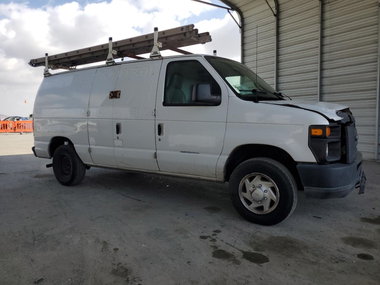 2014 Ford Econoline - Image 4