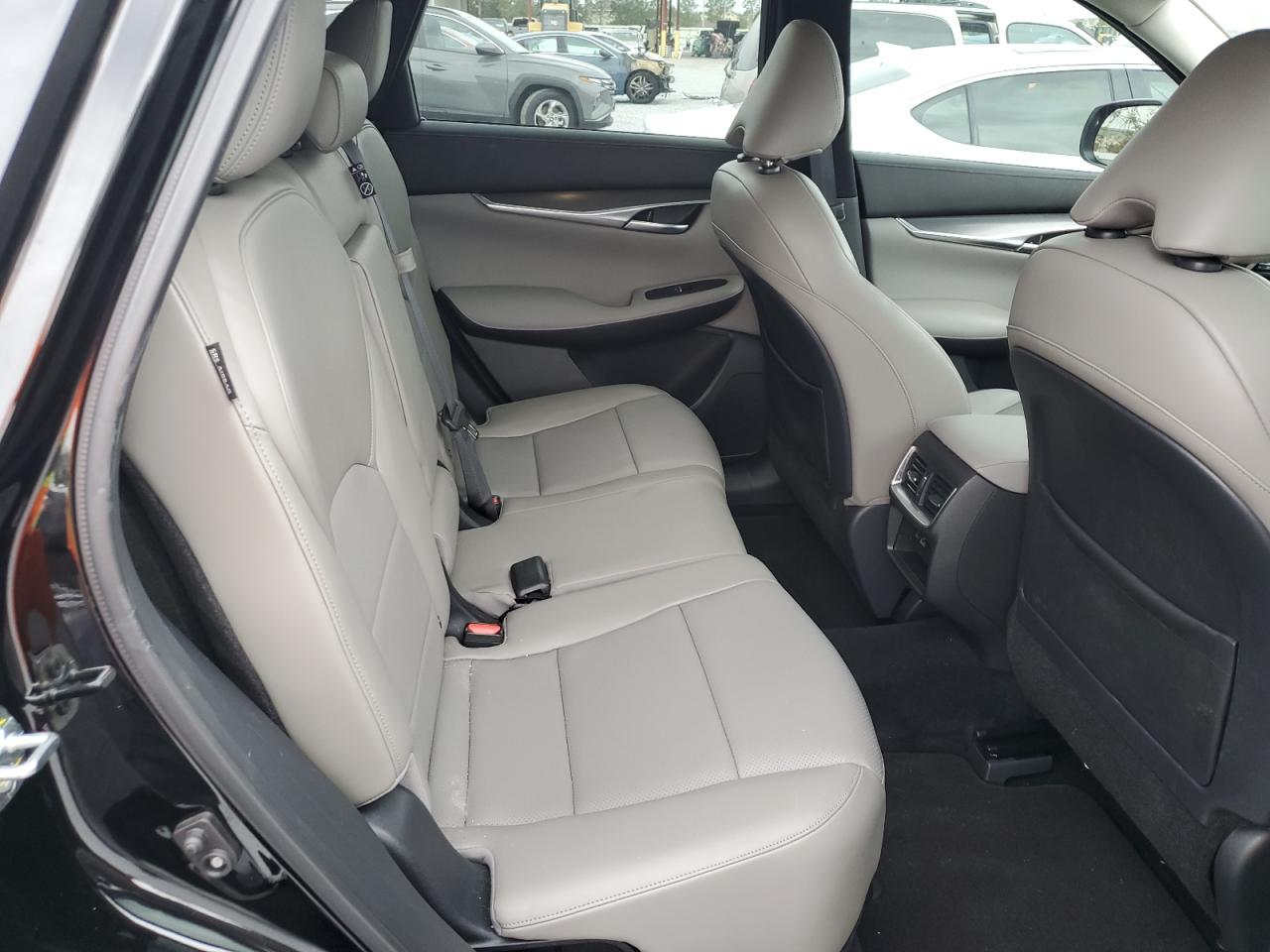 2024 Infiniti QX50 - Image 11