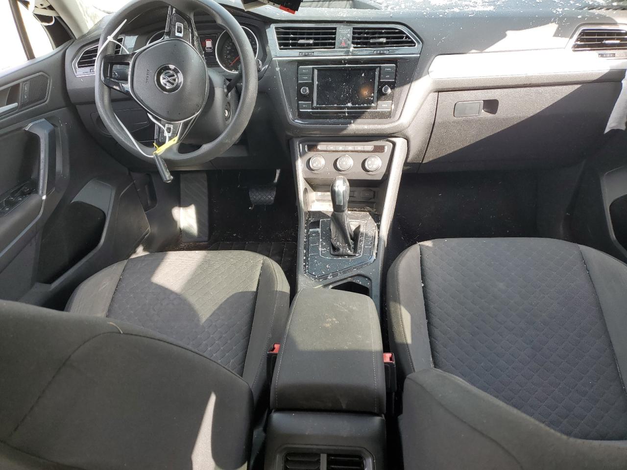 2020 Volkswagen Tiguan - Image 8