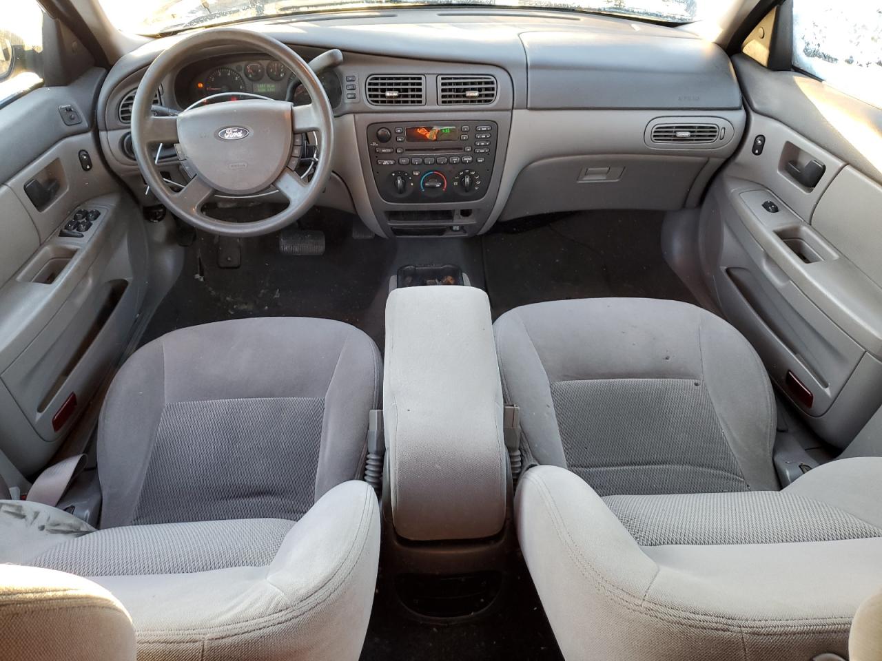 2004 Ford Taurus - Image 8