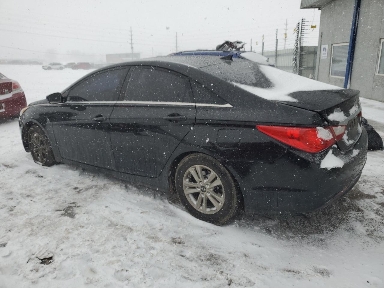 2013 Hyundai Sonata - Image 2
