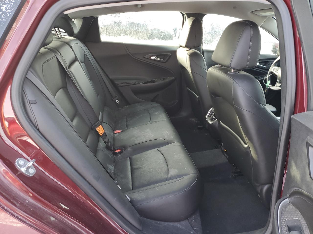 2016 Chevrolet Malibu - Image 10