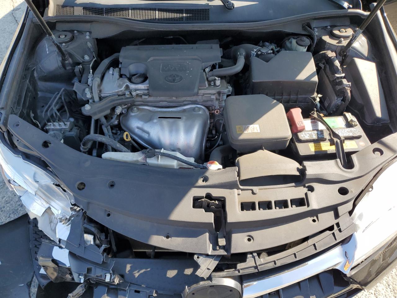 2016 Toyota Camry - Image 11