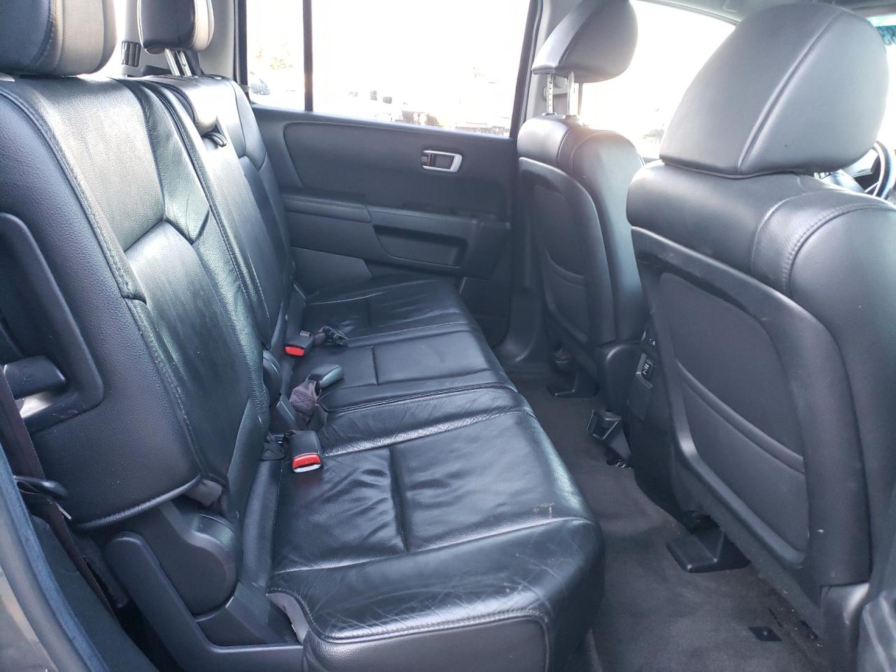 2012 Honda Pilot - Image 11