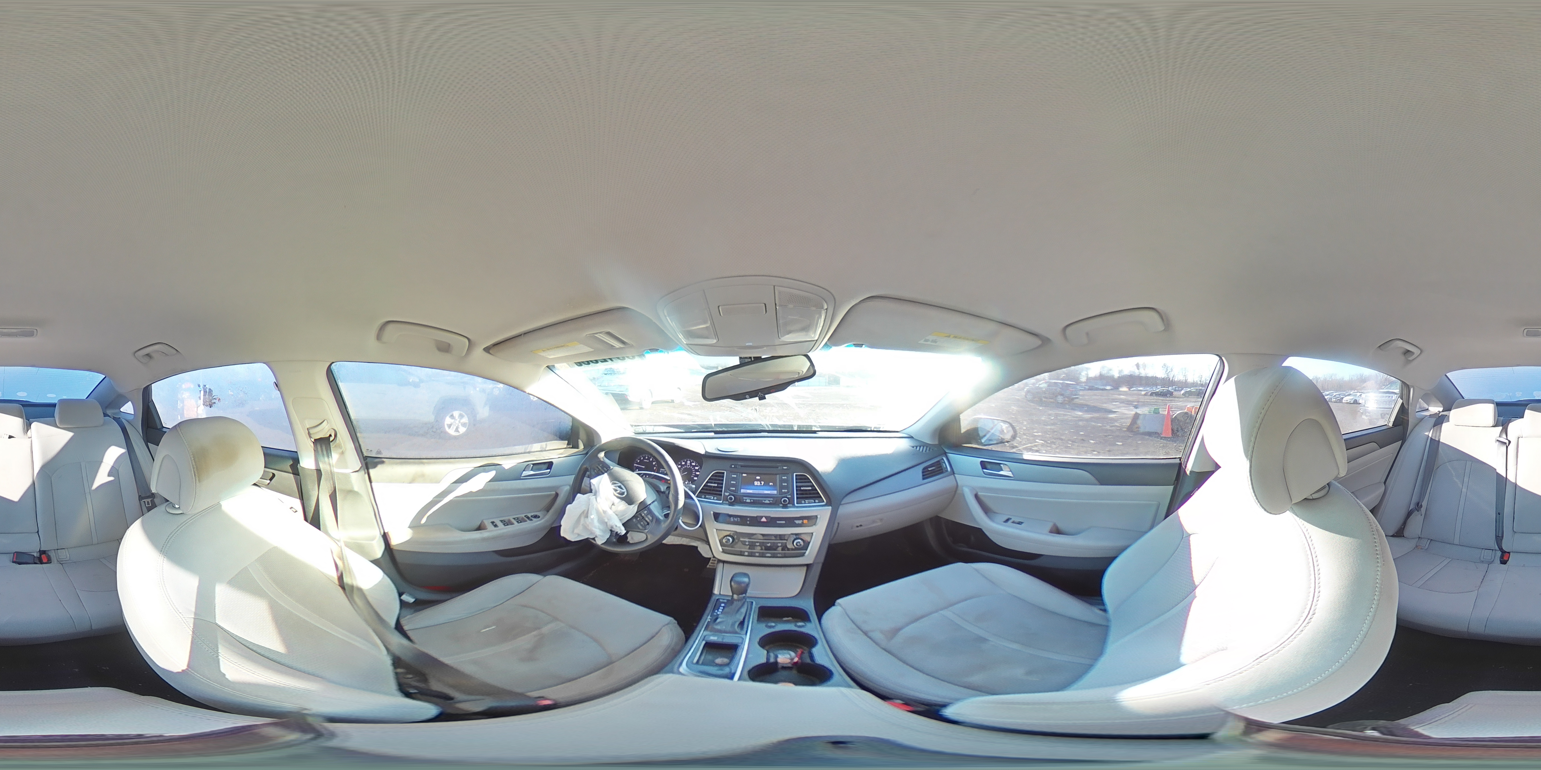 2015 Hyundai Sonata - Image 13