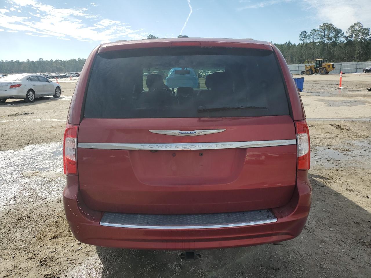2016 Chrysler Town & Country - Image 6
