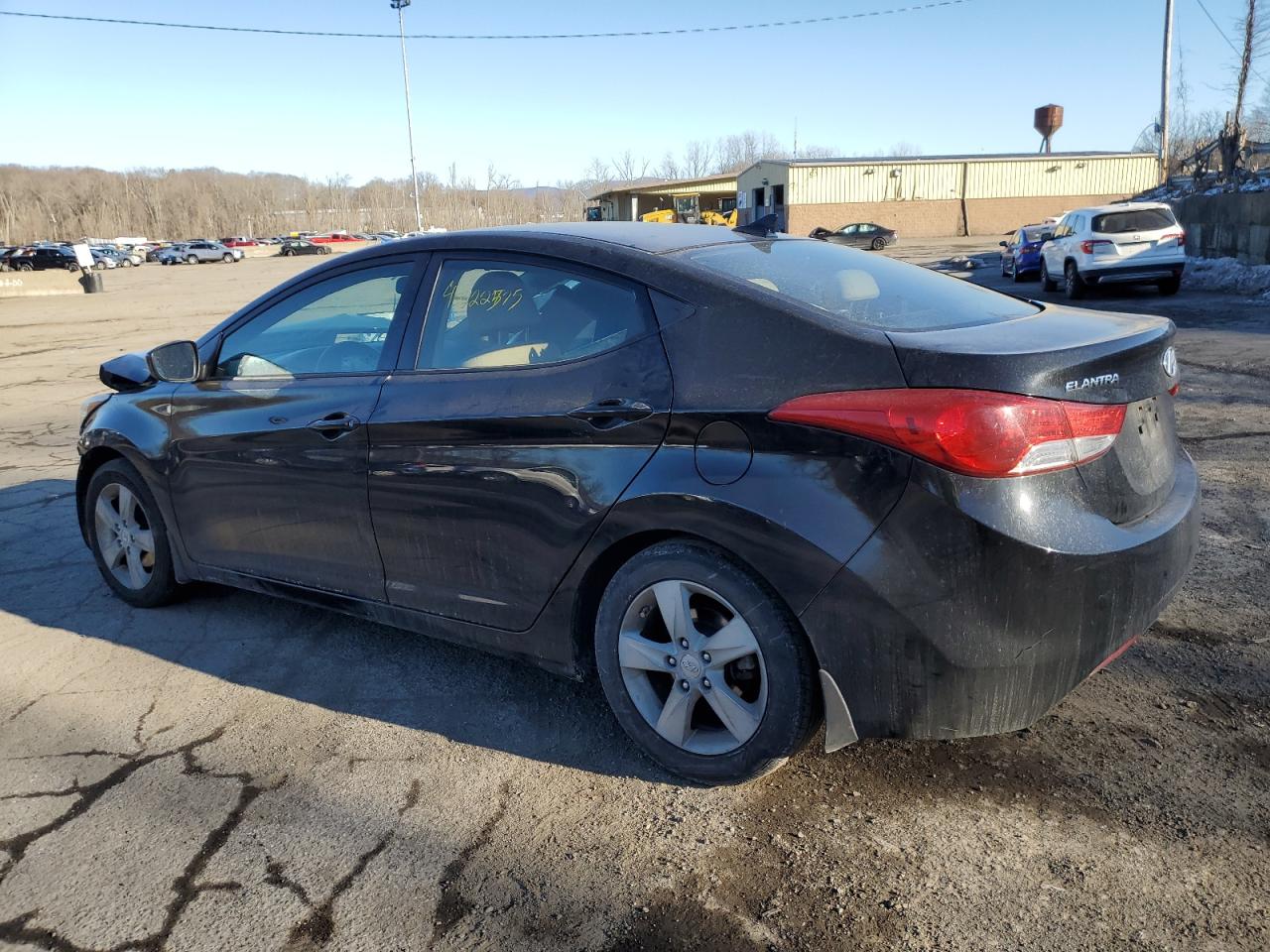 2013 Hyundai Elantra - Image 2