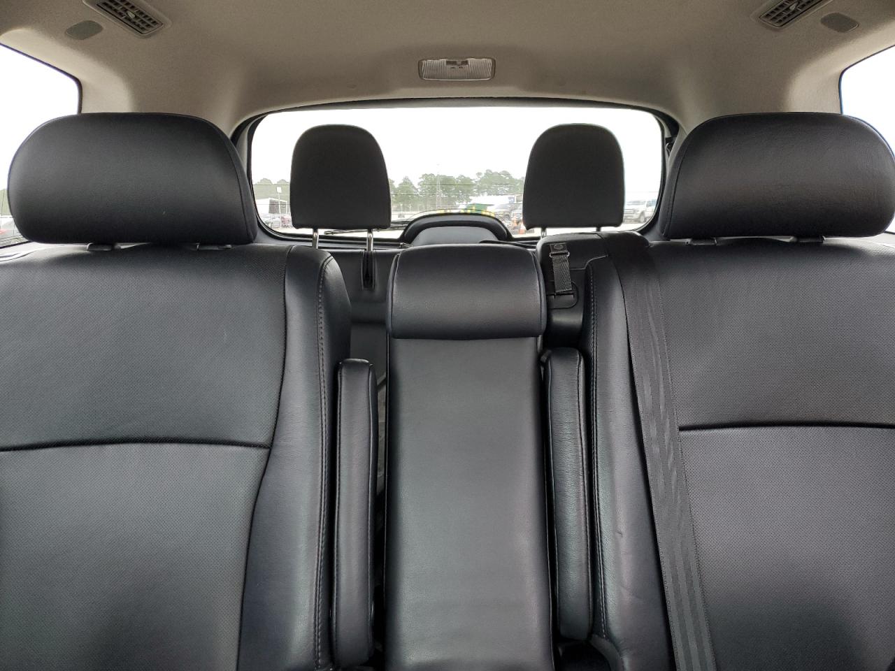 2012 Toyota Highlander - Image 10