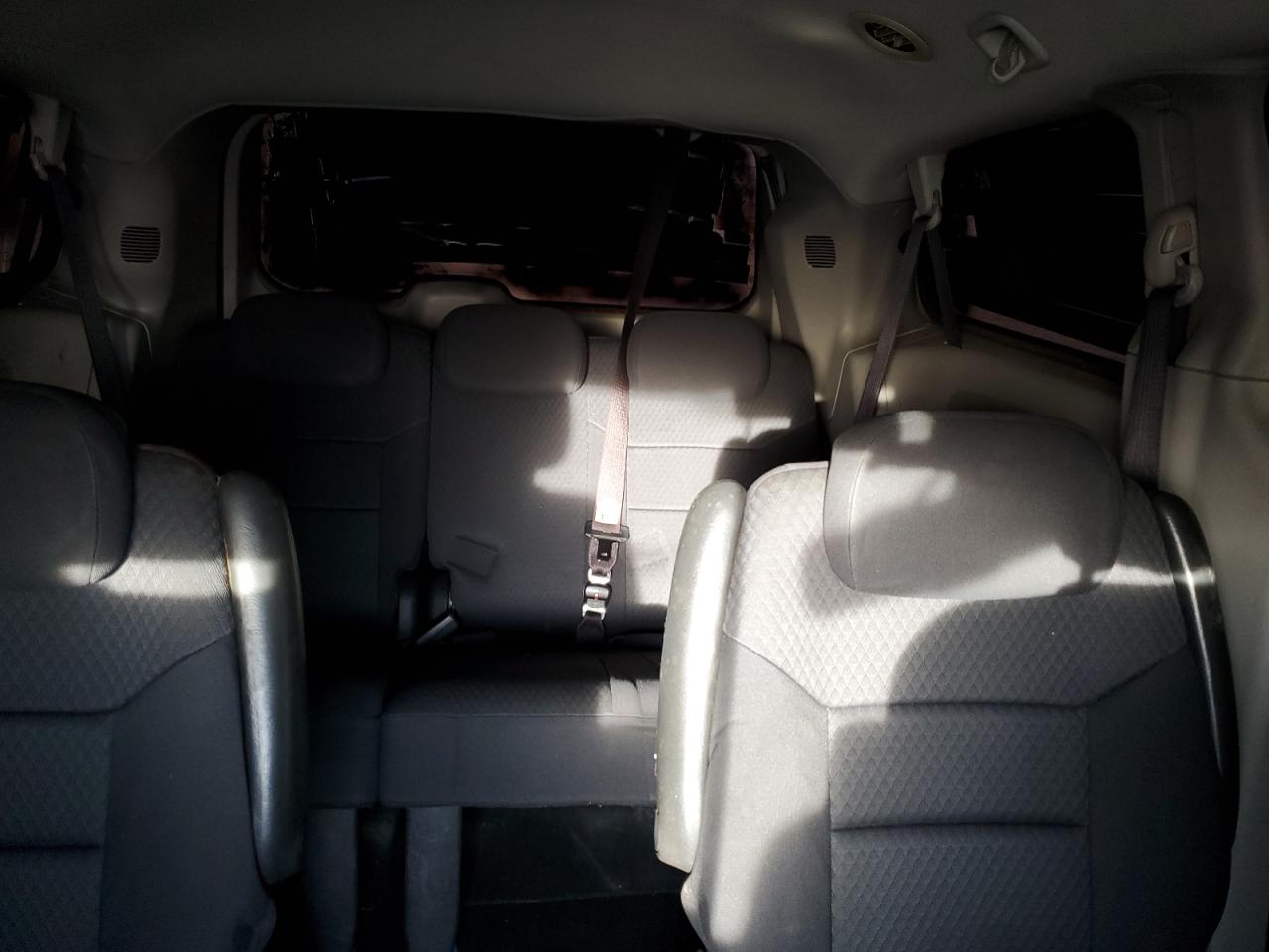 2010 Dodge Caravan - Image 10