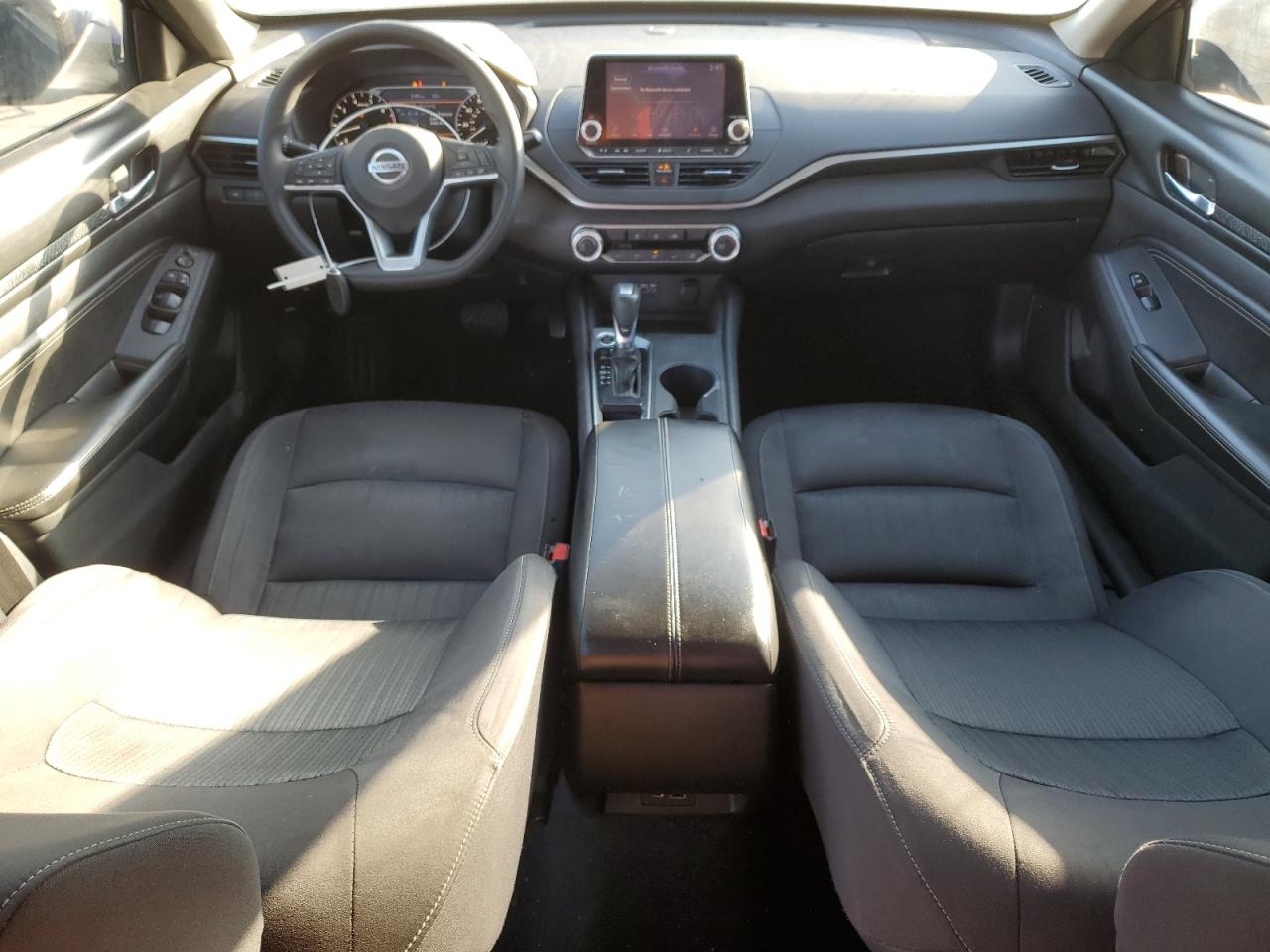 2020 Nissan Altima - Image 8