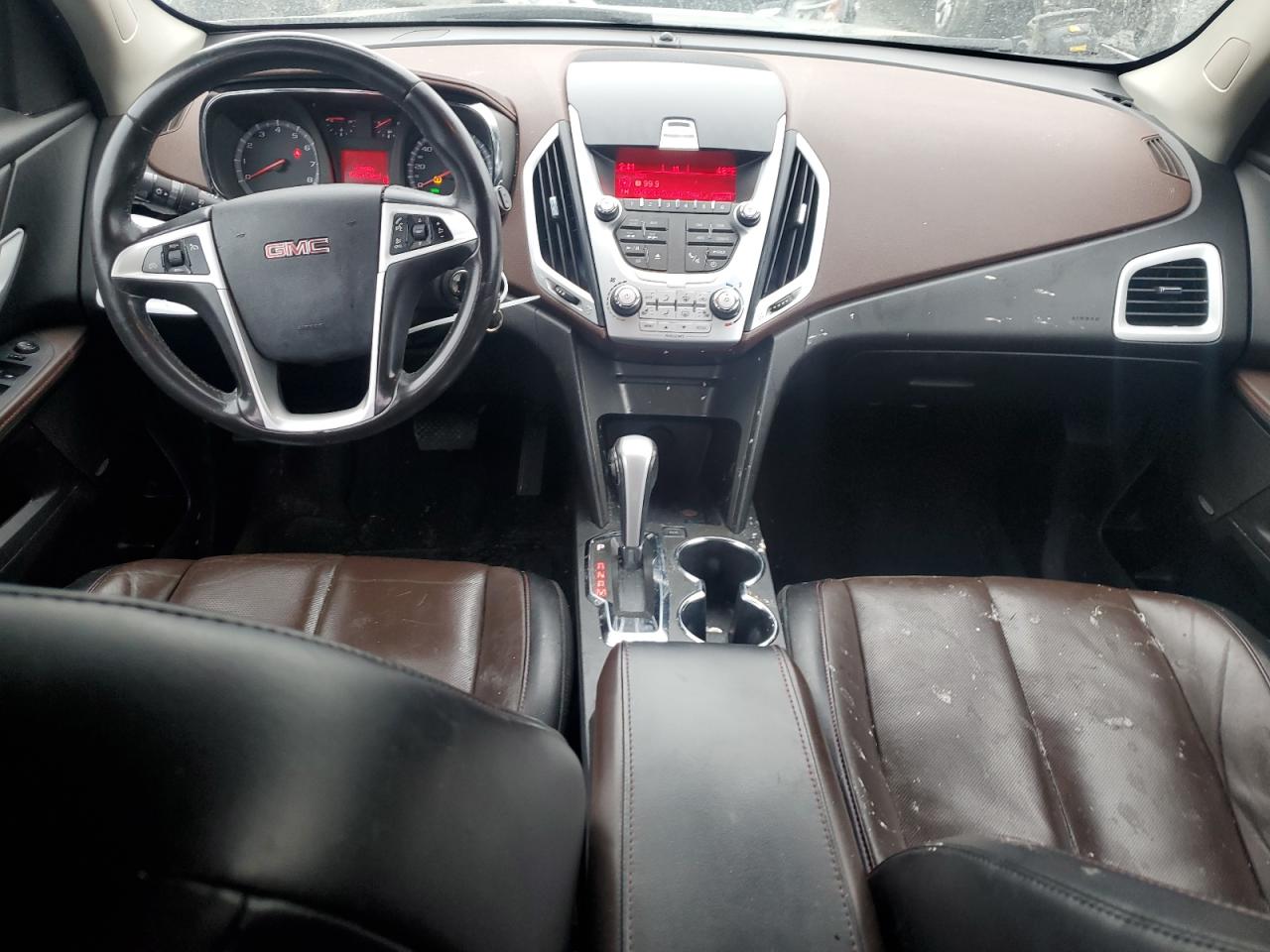 2010 GMC Terrain - Image 8