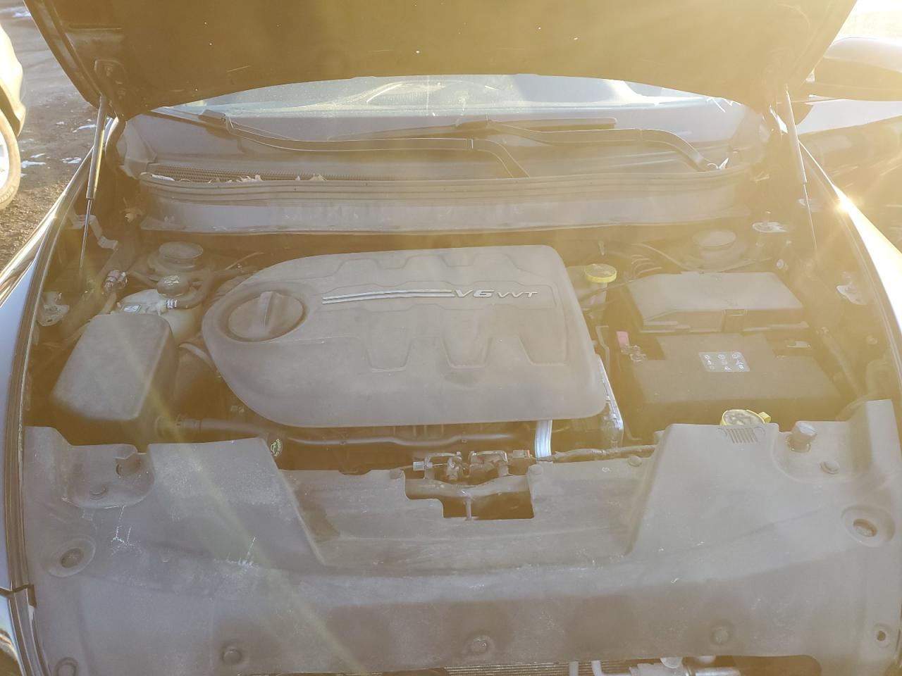 2017 Jeep Grand Cherokee - Image 12