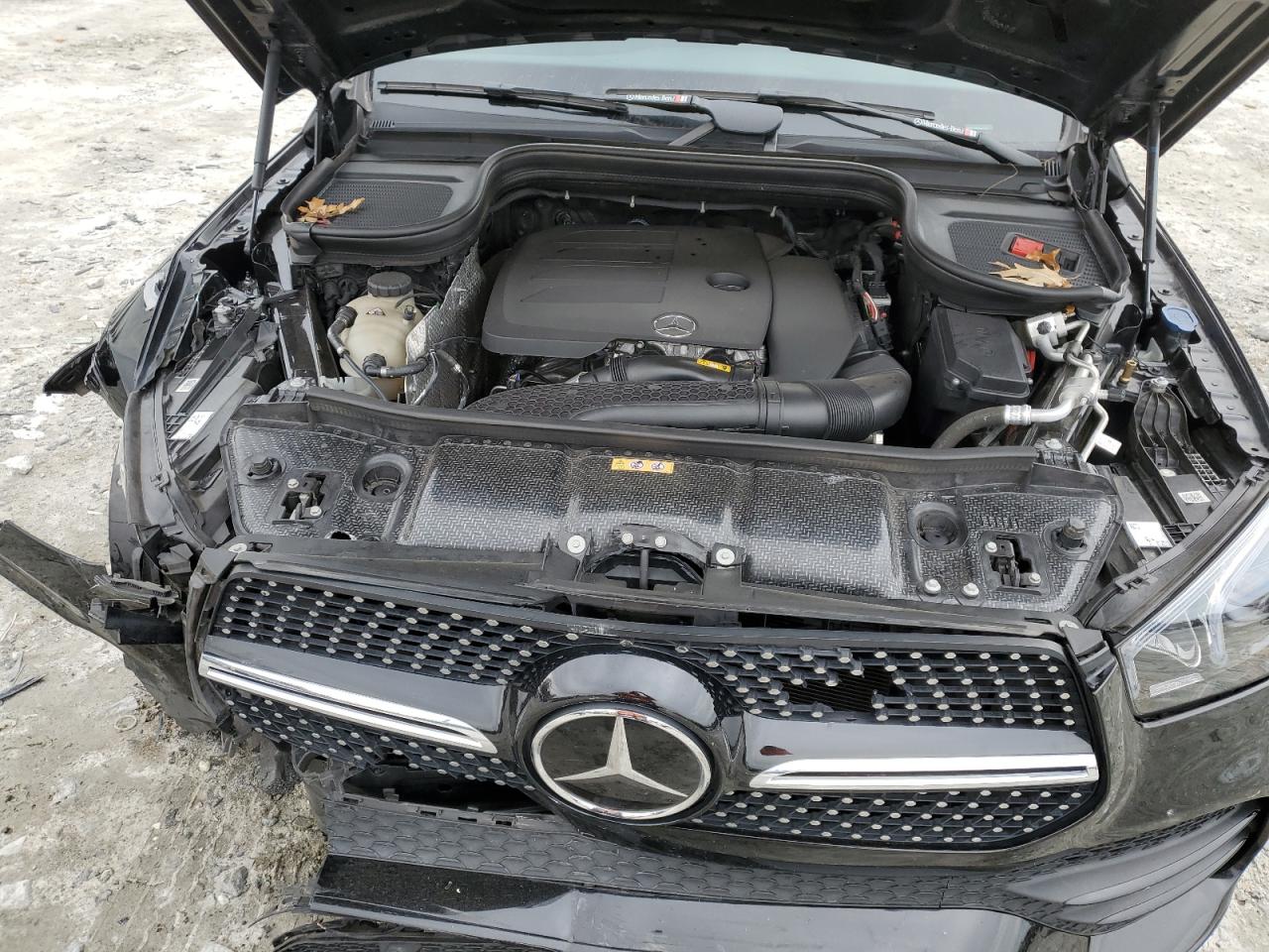 2022 Mercedes-Benz GLE - Image 12