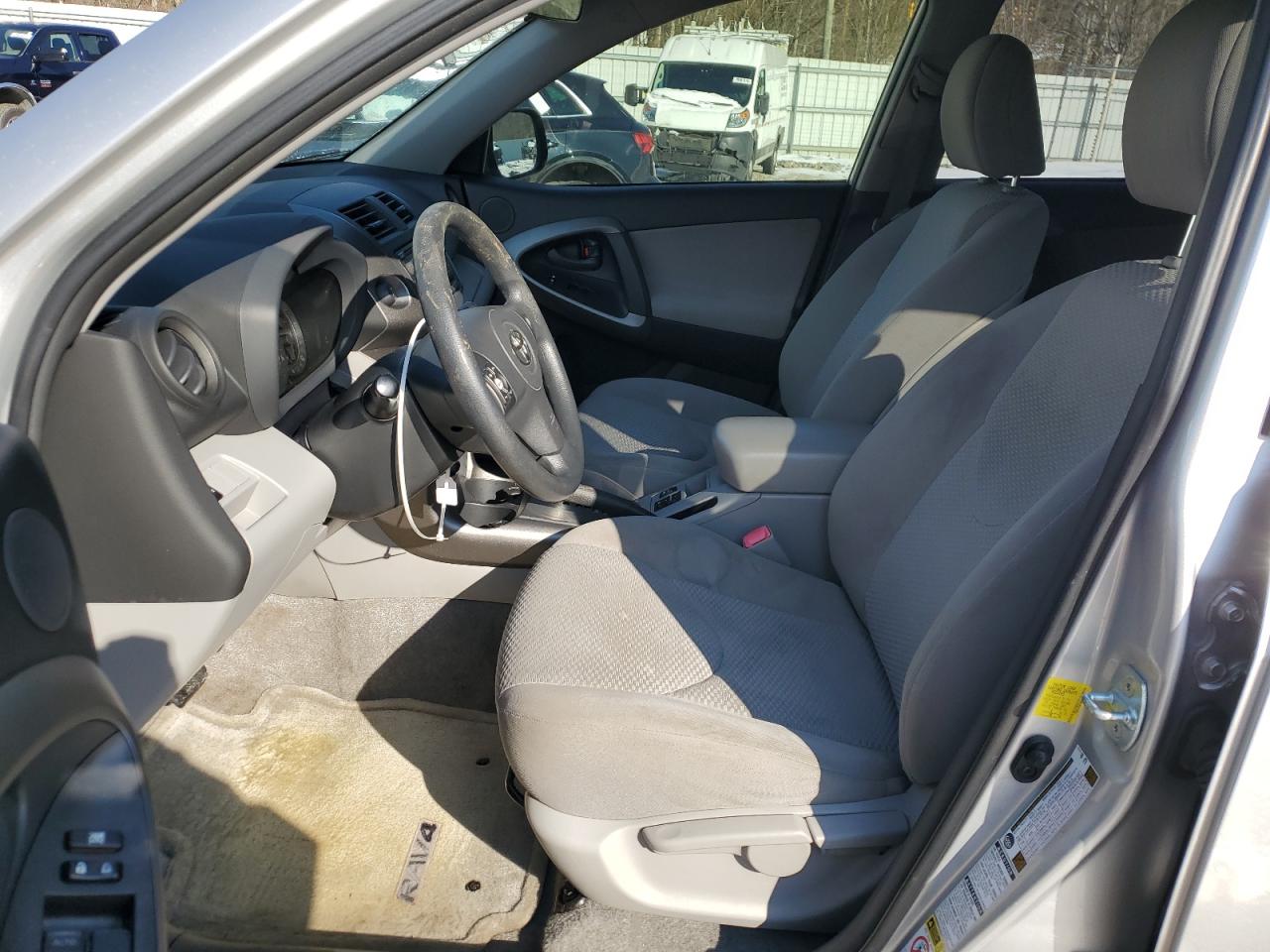 2012 Toyota RAV 4 - Image 7