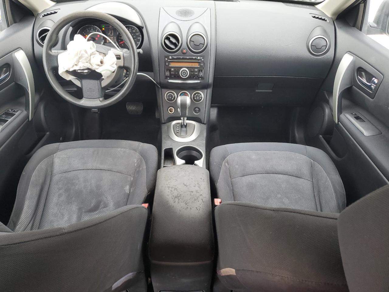 2011 Nissan Rogue - Image 8
