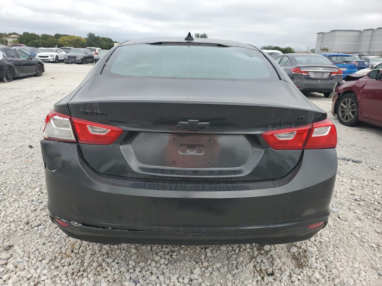 VIN 1G1ZD5ST9JF146940 2018 CHEVROLET MALIBU no.6