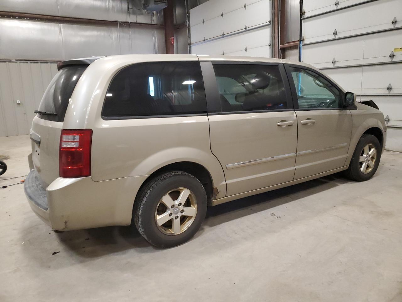 2008 Dodge Caravan - Image 3