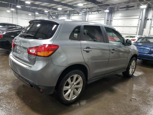  MITSUBISHI OUTLANDER 2015 Сірий