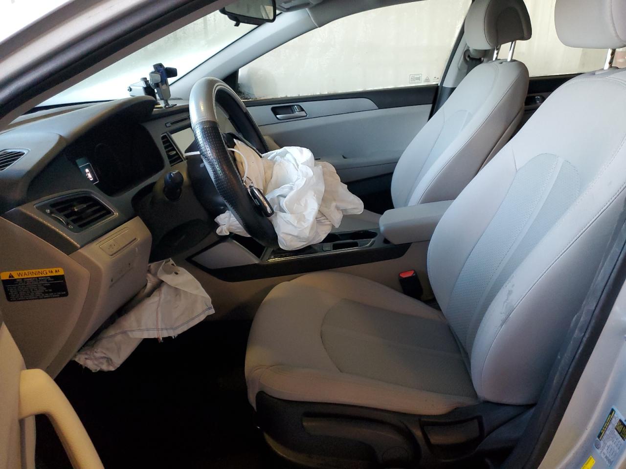 2016 Hyundai Sonata - Image 7