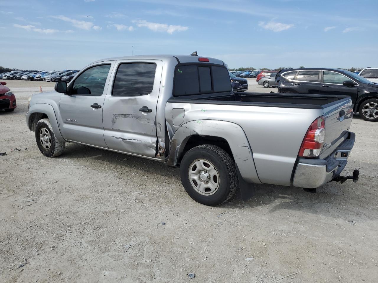 2014 Toyota Tacoma - Image 2