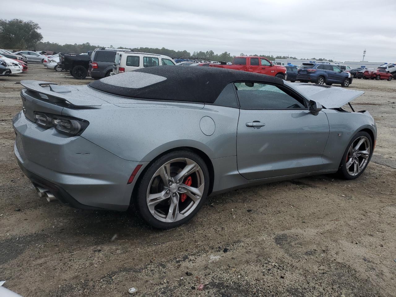 2023 Chevrolet Camaro - Image 3