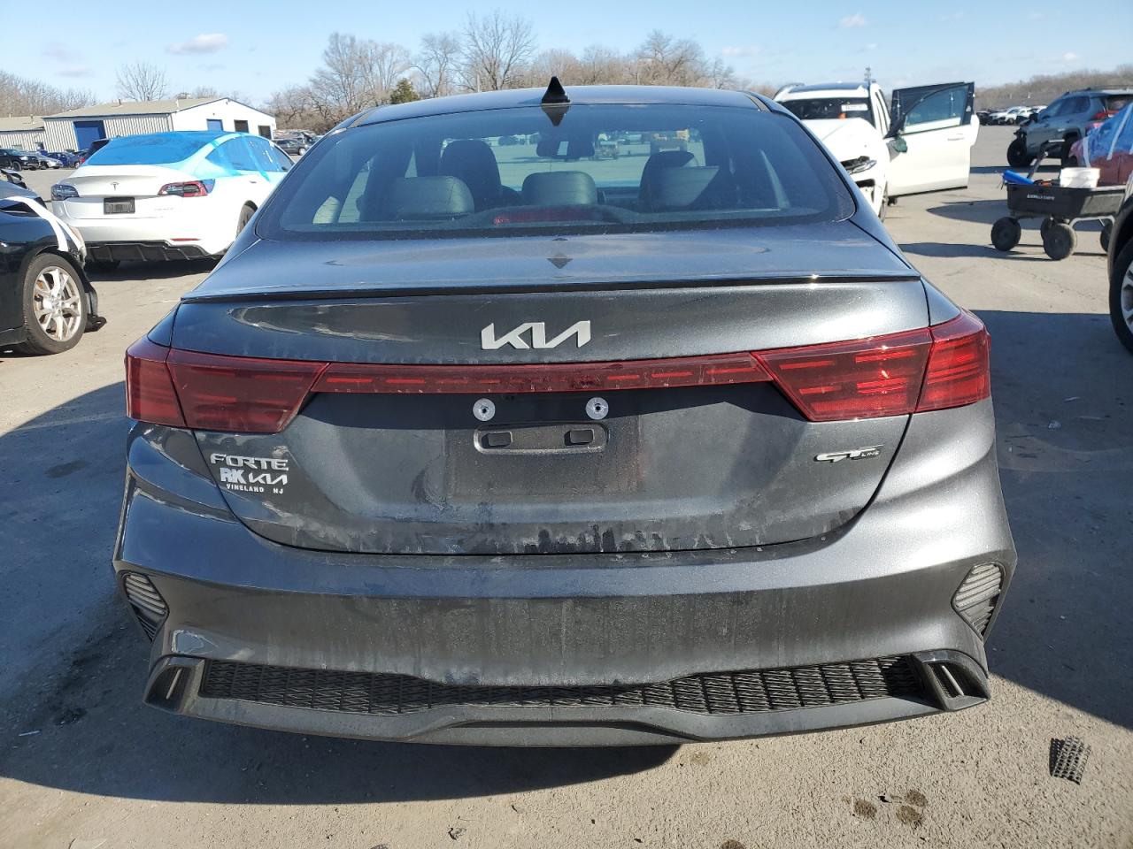 2024 Kia Forte - Image 6