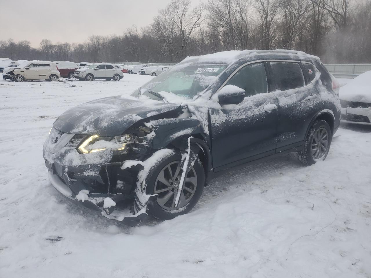 2016 Nissan Rogue - Image 1