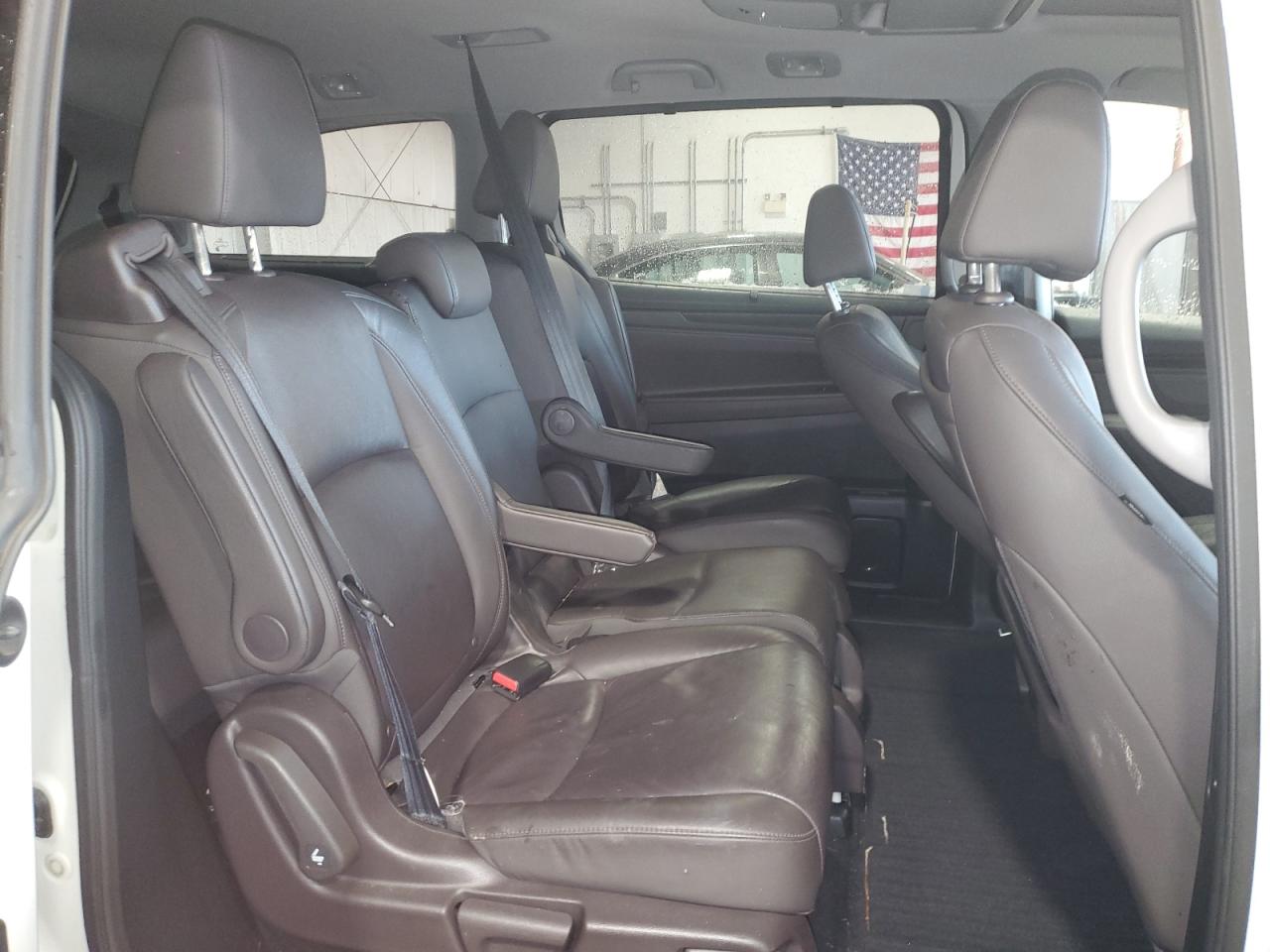 2018 Honda Odyssey - Image 11