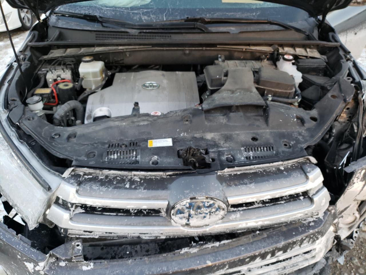 2019 Toyota Highlander - Image 12