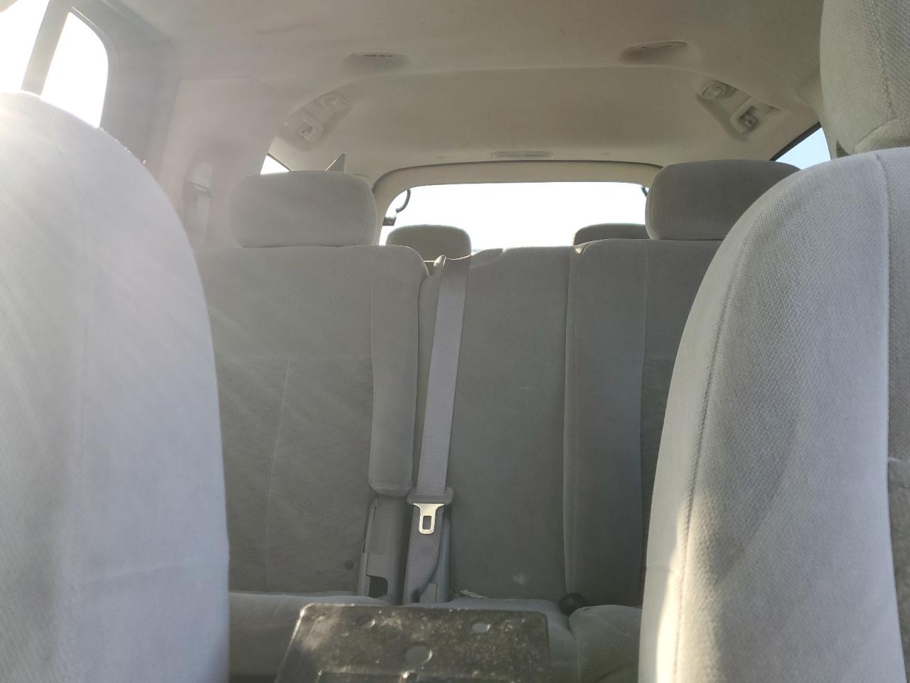 2005 GMC Envoy - Image 10