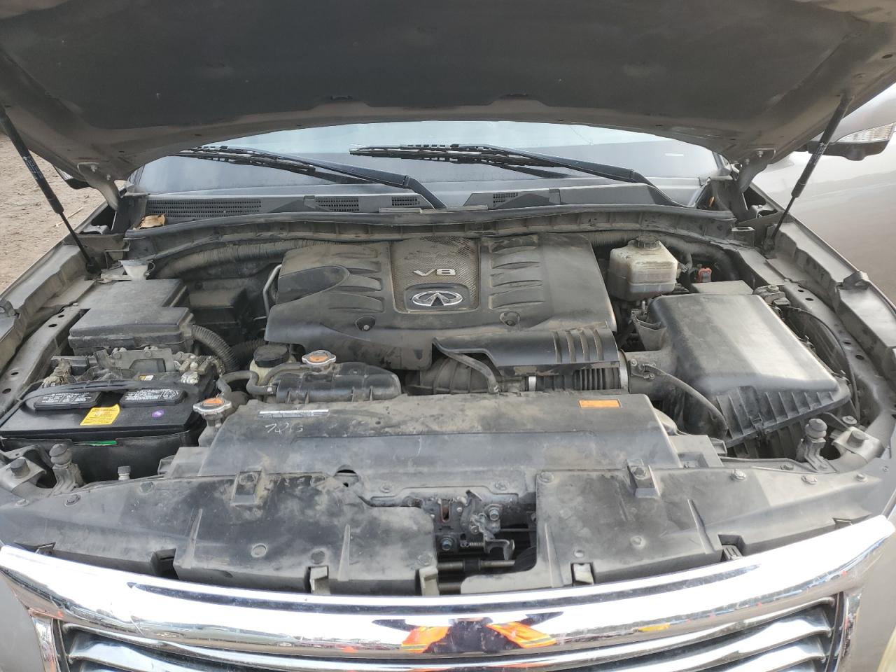 2013 Infiniti QX56 - Image 12