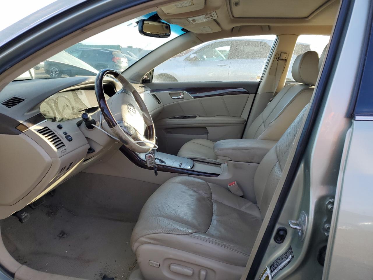 2008 Toyota Avalon - Image 7