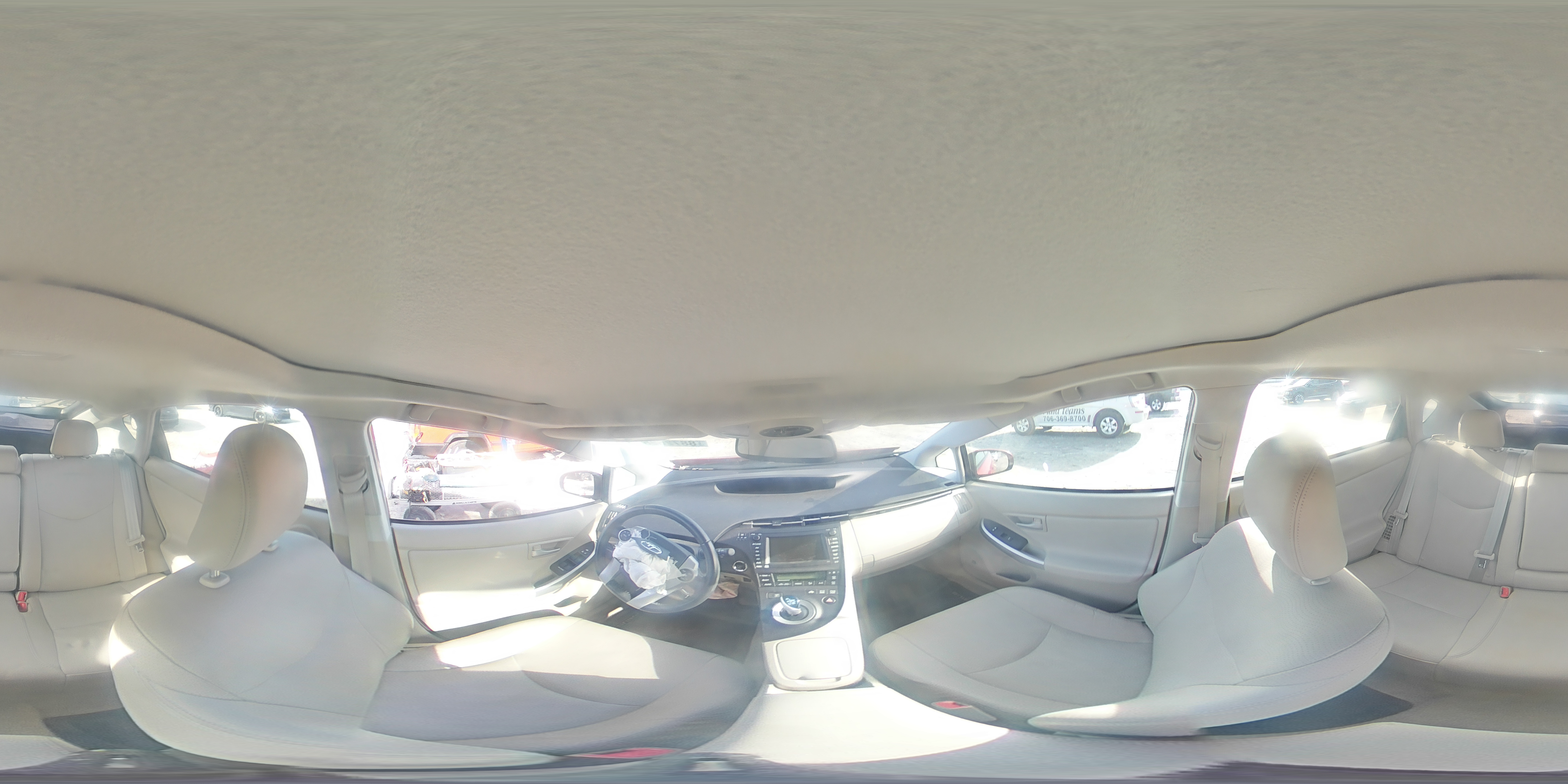 2010 Toyota Prius - Image 13