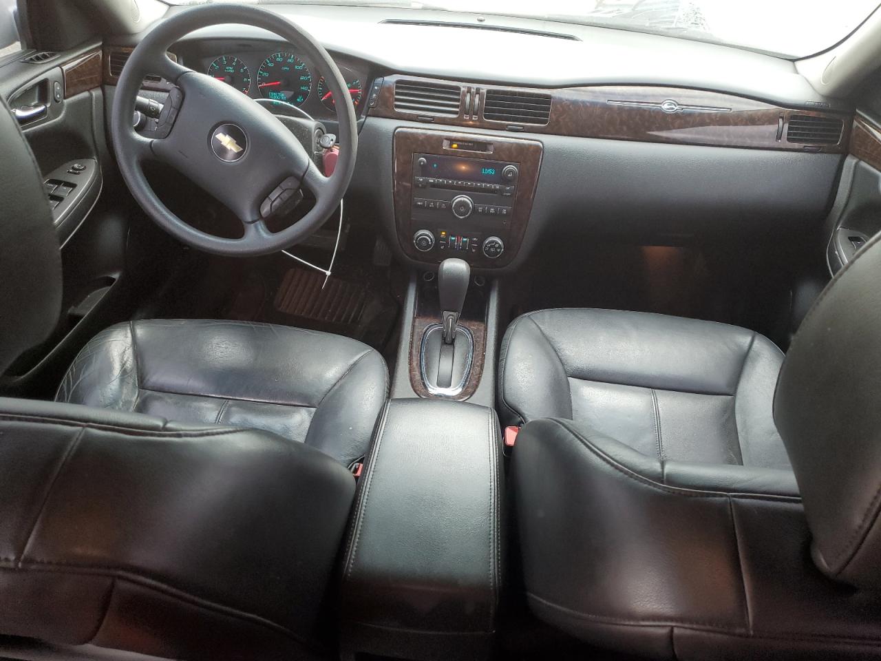 2015 Chevrolet Impala - Image 8