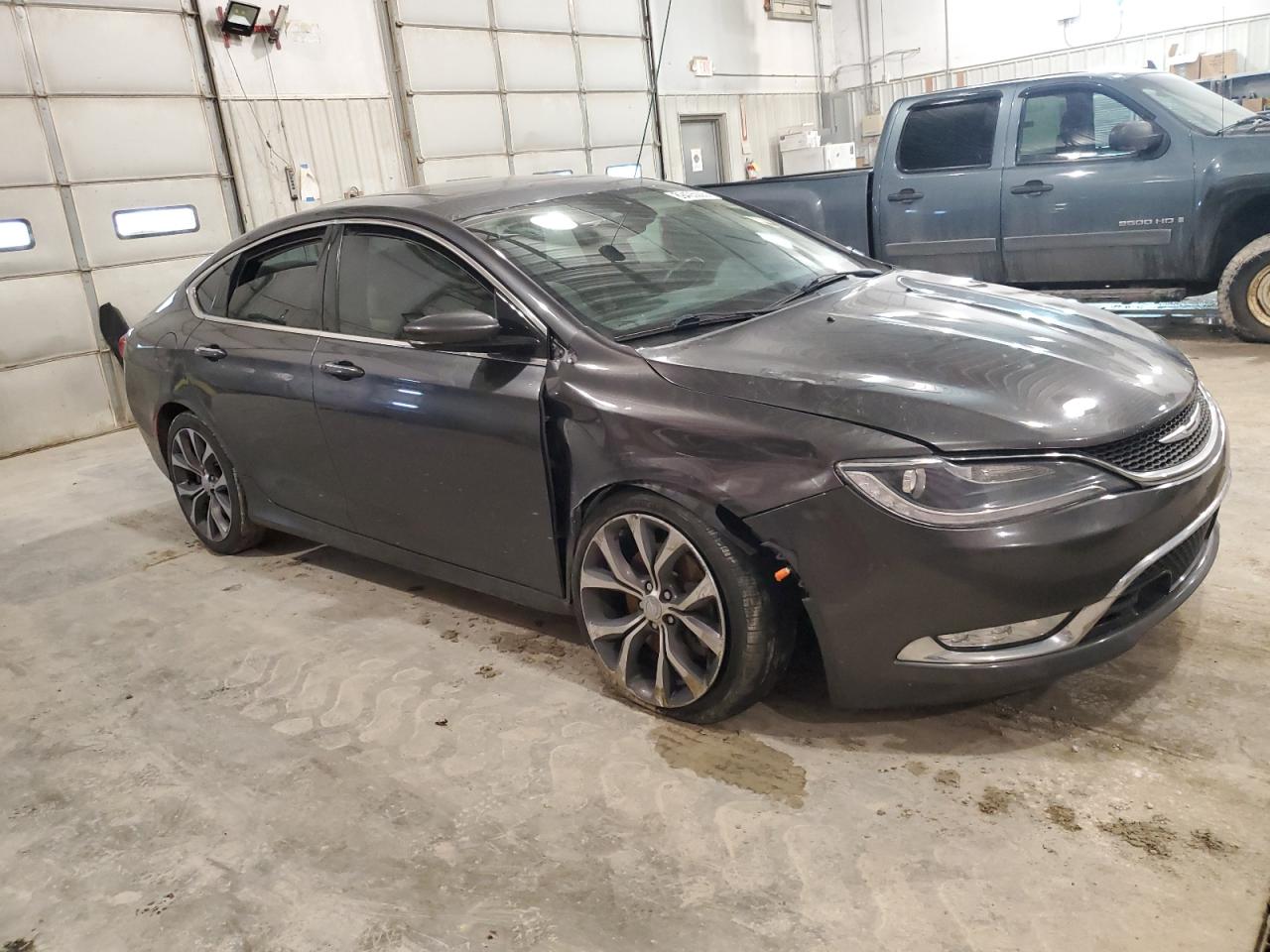 2015 Chrysler 200 - Image 4