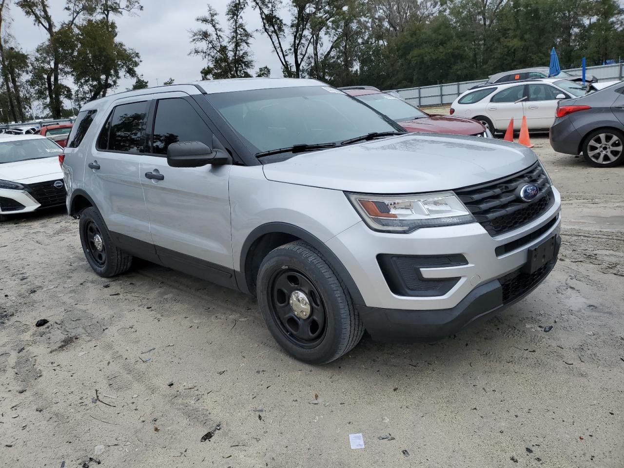 2019 Ford Explorer - Image 4
