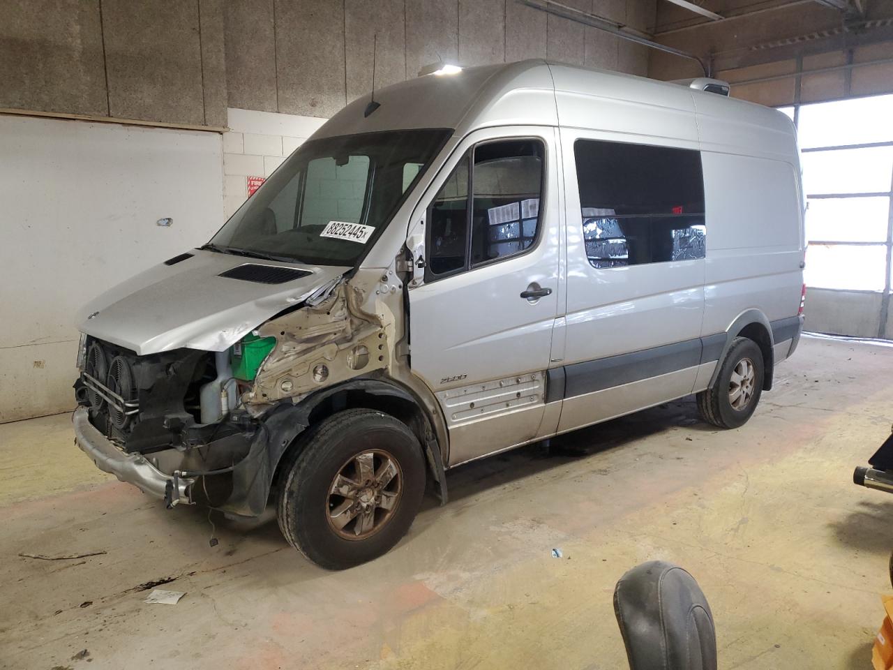 2014 Mercedes-Benz Sprinter - Image 1